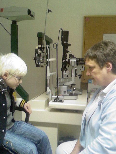 Barbara K&auml;smann-Kellner bei einer Untersuchung